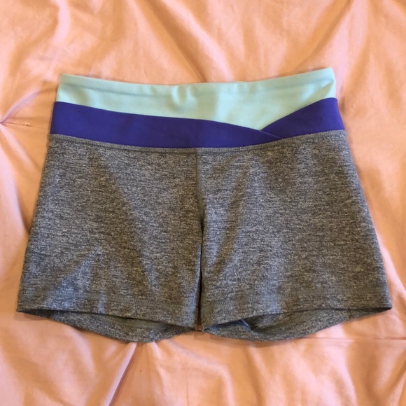 Ivivva Girls Shorts - Picture 1 of 3